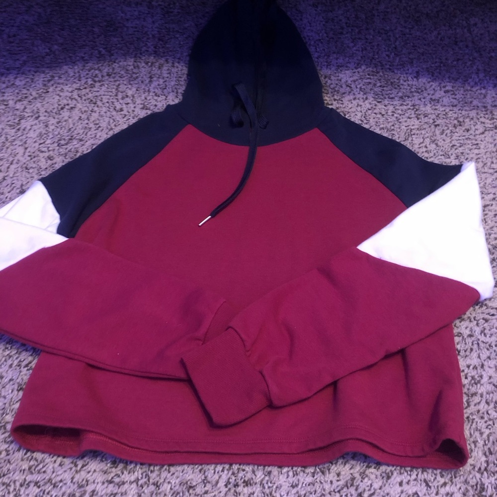 colorblock red white & blue cropped hoodie